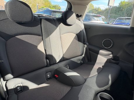 Mini Hatch Cooper 1.5 Petrol Manual Pepper Media 3 door - SAT NAV - 1 OWNER FSH 5
