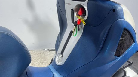 Piaggio MP3 YOURBAN LT 2015 3K NEW MOT NEW TYRES TRIKE 3 WHEELER 300CC 13