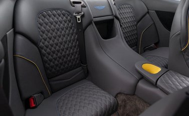 Aston Martin Vanquish S Ultimate 14