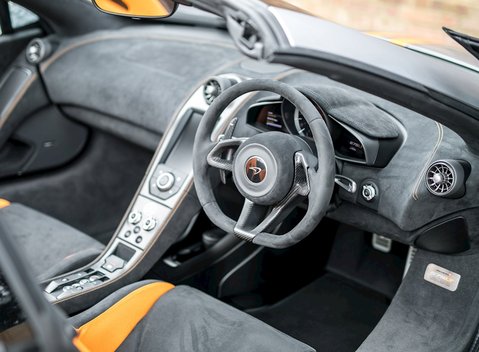 McLaren 675LT Spider 14