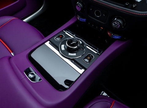 Rolls-Royce Wraith Series II 26