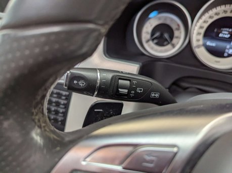 Mercedes-Benz E Class 3.0 E350 AMG Sport Bluetec Auto 5dr 67