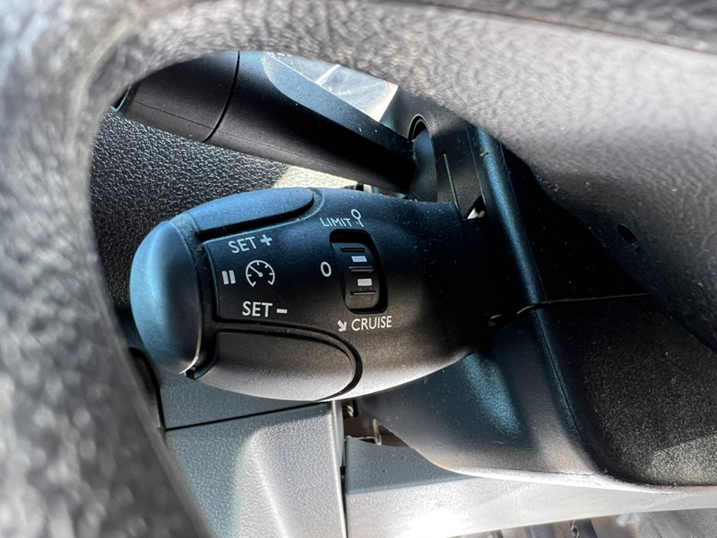 2022 Peugeot ExpertMWB L2H1 Low Roof Premium Air Con Sensors EURO 6 NO VAT — thumbnail 43 of 51