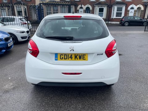 Peugeot 208 1.2 VTi Active Euro 5 3dr 4