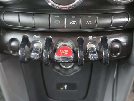 Mini Hatch 1.5 Cooper GPF Hatchback 5dr Petrol Steptronic Euro 6 (s/s) (136 ps) 17