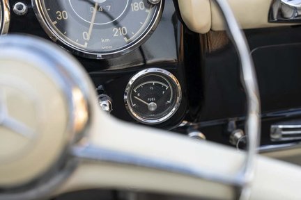 Mercedes-Benz SL 190 27