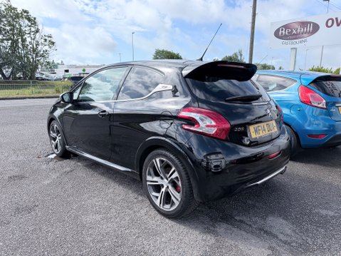Peugeot 208 1.6 THP GTI 9