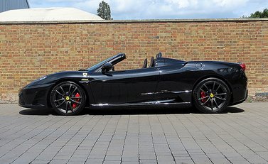 Ferrari 430 Scuderia Spider 16M 8