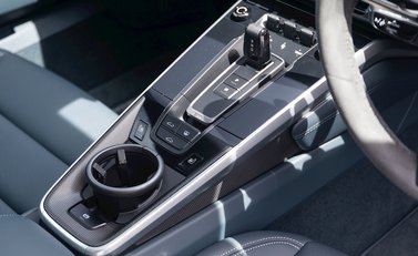 Porsche 911 (992) Carrera S 21