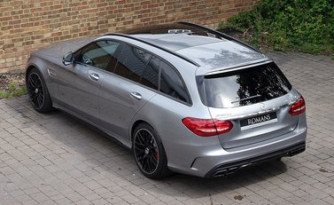 Mercedes-Benz C63 S Estate 20