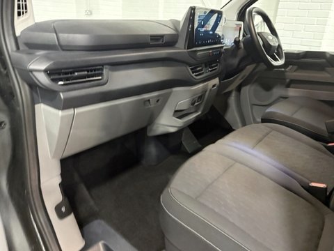 Ford Transit Custom 340 LIMITED ECOBOOST KOMBI 15