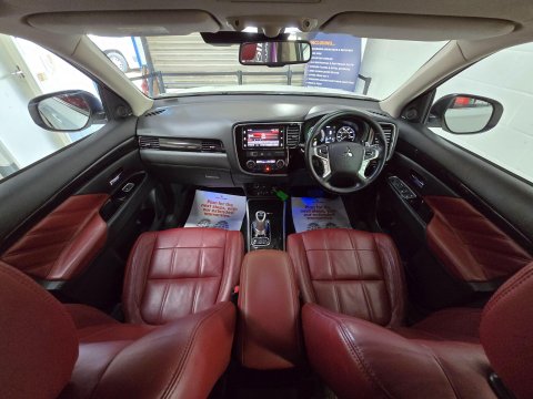 Mitsubishi Outlander 2.0h 12kWh 5hs CVT 4WD Euro 6 (s/s) 5dr 3