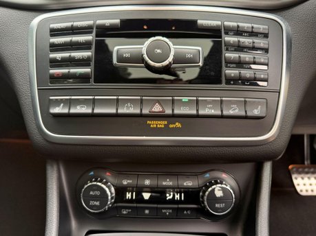 Mercedes-Benz GLA 2.1 GLA220d AMG Line (Premium Plus) SUV 5dr Diesel 7G-DCT 4MATIC Euro 6 (s/ 22