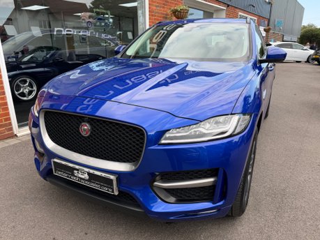 Jaguar F-Pace 2.0 P300 R-Sport SUV 5dr Petrol Auto AWD Euro 6 (s/s) (300 ps) 7