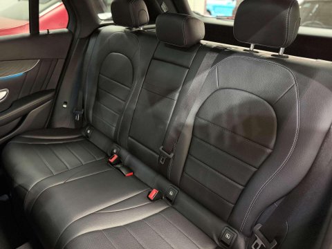 Mercedes-Benz GLC 2.1 GLC220d AMG Line (Premium) SUV 5dr Diesel G-Tronic 4MATIC Euro 6 (s/s) 38