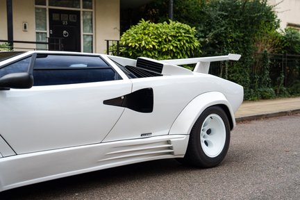 Lamborghini Countach 5000 QV 14