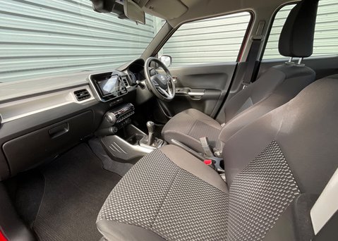 Suzuki Ignis SZ5 DUALJET MHEV 11
