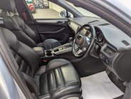 Porsche Macan 3.0 Macan GTS Semi-Auto 4WD 5dr 47