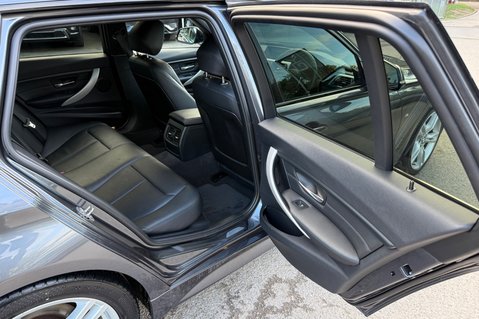 BMW 3 Series 320D M SPORT TOURING - REVERSE CAMERA -HEATED SEATS -POWERFOLD MIRRORS 32
