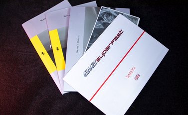 Ferrari 812 Superfast 38