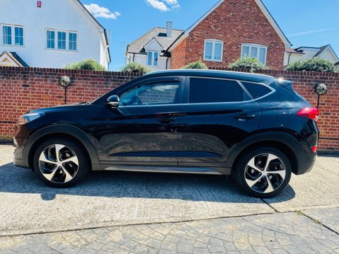Hyundai TUCSON 1.7 CRDi Blue Drive Premium SUV 5dr Diesel DCT Euro 6 (s/s) (141 ps) 10
