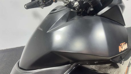 KTM Supermoto 2010 28K GOOD RUNNING PROJECT BIKE FULL LUGGAGE RUNS WELL 990CC 7