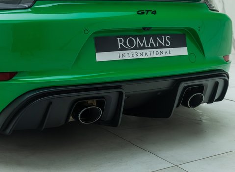 Porsche Cayman GT4 (718) 34