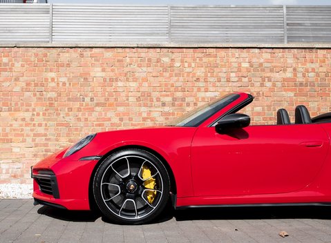 Porsche 911 Turbo S Cabriolet (992) 32