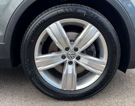 Volkswagen Tiguan 2.0 Tiguan SEL TSi 4Motion Semi-Auto 4WD 5dr 16