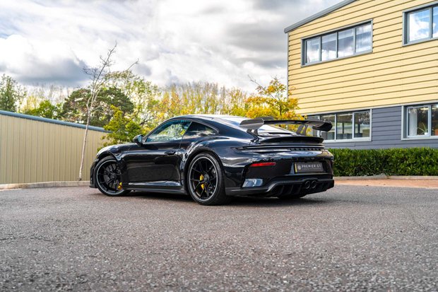 Porsche 911 GT3 £30K IN OPTIONS. WEISSACH PACKAGE. PCCBS. LIFT SYSTEM. BOSE. 1