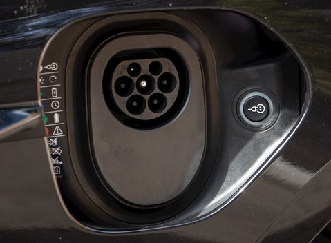 Porsche Taycan Turbo 28