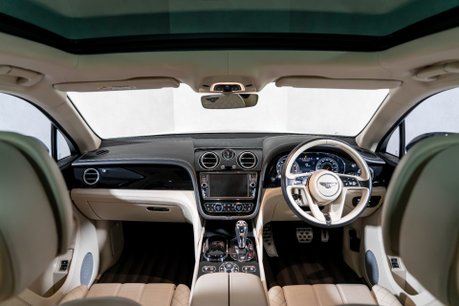 Bentley Bentayga W12. ALL TERRAIN SPEC. PANORAMIC ROOF. H, C & M SEATS. PRIVACY GLASS. 14
