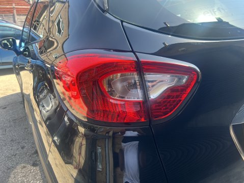 Renault Captur 0.9 TCe ENERGY Dynamique Nav SUV 5dr Petrol Manual Euro 6 4