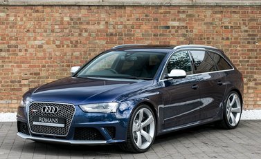 Audi RS4 Avant 6