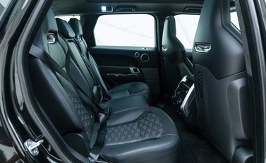 Land Rover Range Rover Sport 5.0 SVR Carbon Edition 12
