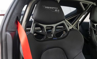 Porsche 911 (991.2) GT3 RS Weissach 11