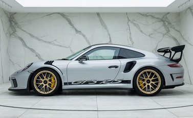 Porsche 911 GT3 RS Weissach (991.2) 2