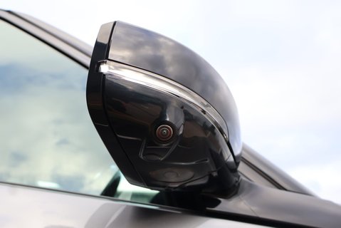 Land Rover Discovery R-DYNAMIC HSE MHEV COMMERCIAL GENUINE REAR SEATS  22 WHEELS BLACK ROOF  19