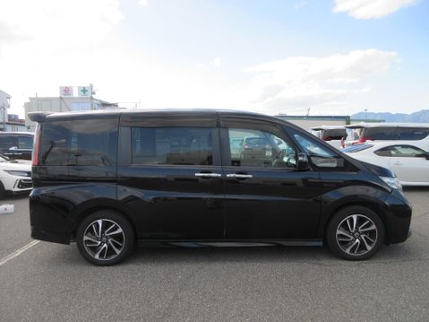 Honda Stepwagon RP3 1.5 TURBO SPADA COOL SPIRIT + 7 Seats 3