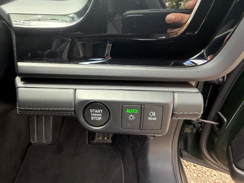 Porsche Panamera 4 PDK 39