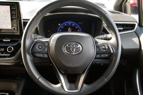 Toyota Corolla ICON TECH 21