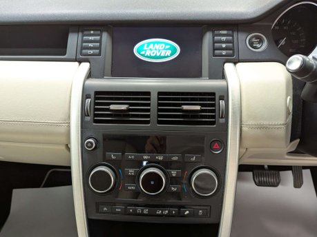 Land Rover Discovery Sport 2.0 Discovery Sport Luxury HSE TD4 Auto 4WD 5dr 62