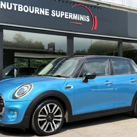 Mini Hatch Cooper 1.5 Petrol Manual Chili 5 dr - 17” ALLOYS - VISUAL BOOST AUDIO 
