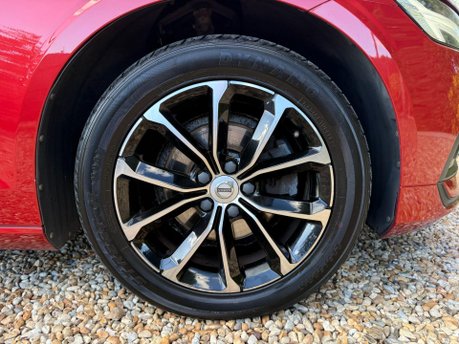 Volvo V60 2.0 D4 Momentum Pro Auto Euro 6 (s/s) 5dr 14