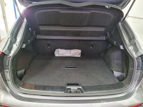 Nissan Qashqai 1.6 DIG-T N-Connecta Euro 6 (s/s) 5dr 9