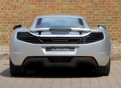 McLaren MP4-12C 8