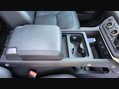 Land Rover Defender HSE MHEV 32