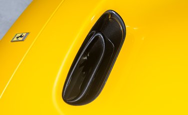 Ferrari F8 SPIDER 46