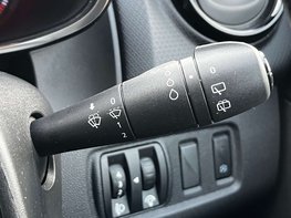 Renault Clio 0.9 Clio Iconic TCe 5dr 48