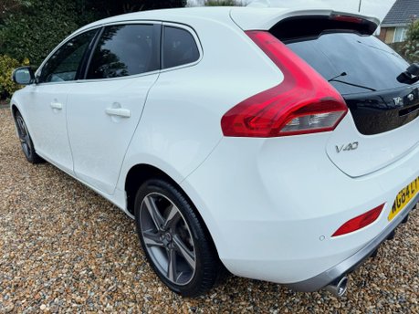 Volvo V40 2.0 D4 R-Design Lux Nav Geartronic Euro 6 (s/s) 5dr 11